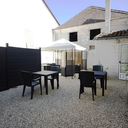 Bed and Breakfast La Fin De La Faim La Tour-Blanche Exterior foto